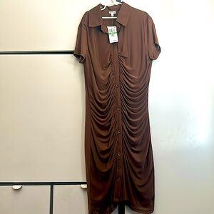 It dress is like medium to small